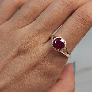 Anillo de rubí de 2 quilates en oro de 14 quilates, anillo de rubí con diamante, anillo con halo de rubí, anillo con piedra de nacimiento de julio, anillo de compromiso, anillo de promesa, anillo de aniversario