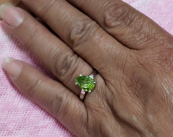 14Kt Gold Peridot Ring, Peridot Teardrop Ring, Promise Ring, August Birthstone Ring