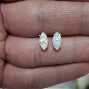 14Kt Gold Opal Ohrringe, Opal Gold Ohrringe, Opal Ohrstecker, Opal Ohrringe, Opal Marquise Ohrringe, Oktober Birthstone Ohrringe