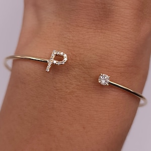 Bracelet jonc initial en or 14 carats avec diamants, bracelet lettres, bracelet initiales, bracelet diamants naturels, manchette ouverte, jonc flexible