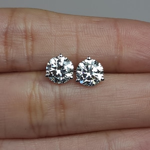 Pendientes de diamantes de 1,80 ct, pendientes de diamantes cultivados en laboratorio en oro de 14 kt, pendientes de diamantes Martini de 3 puntas