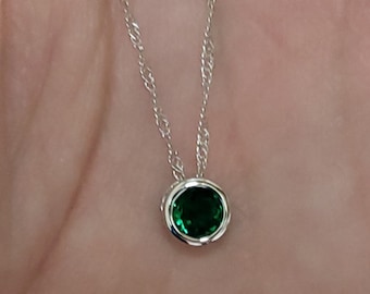 14Kt Gold Emerald Round Bezel Dainty Pendant Necklace, May Birthstone Necklace