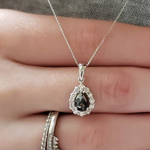 Pendentif diamant noir taille rose de 1,26 ct et diamant blanc, collier en or 14 carats diamant noir, collier diamant larme