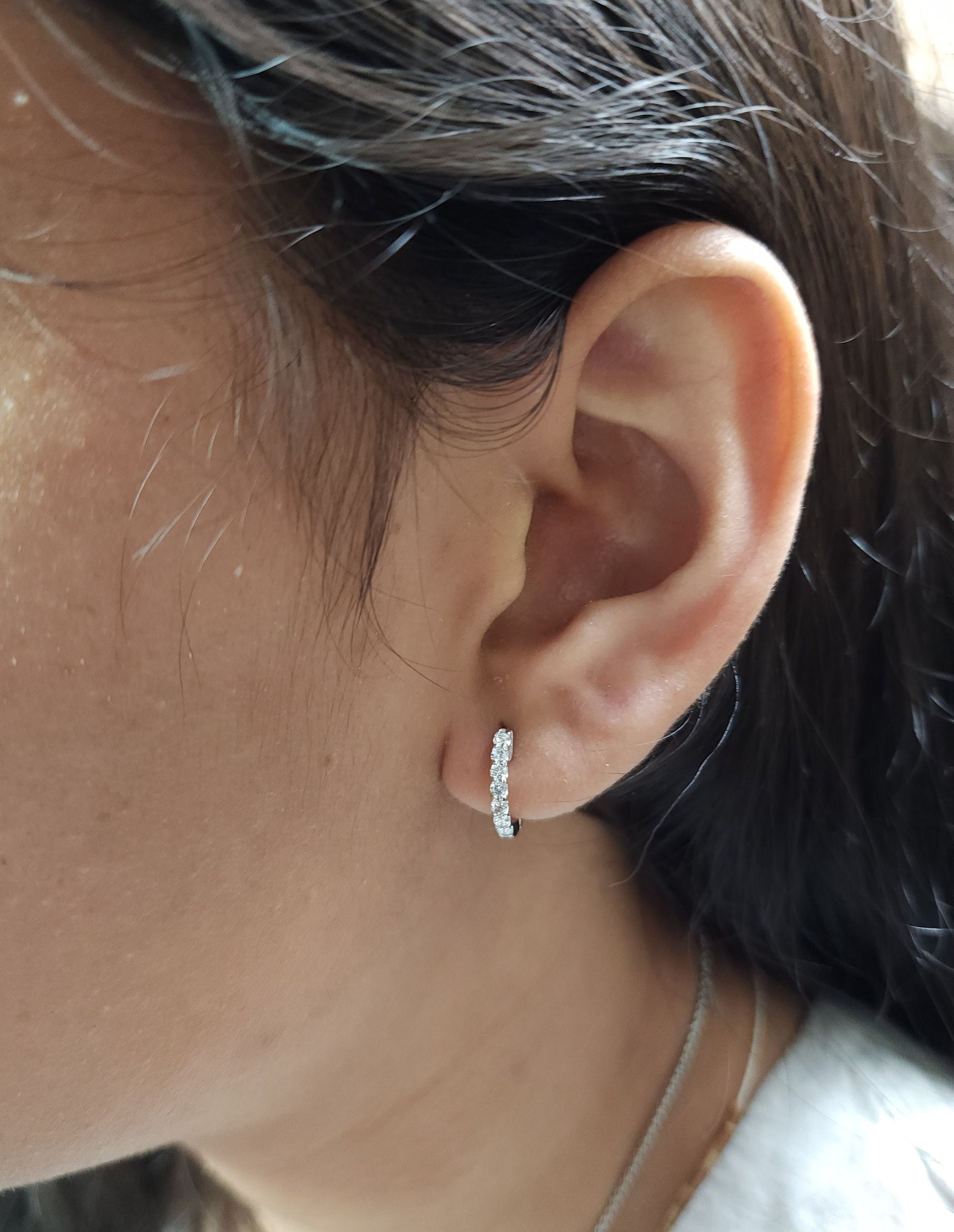 LXR Orecchini in oro bianco 14 k con opale ovale e diamante