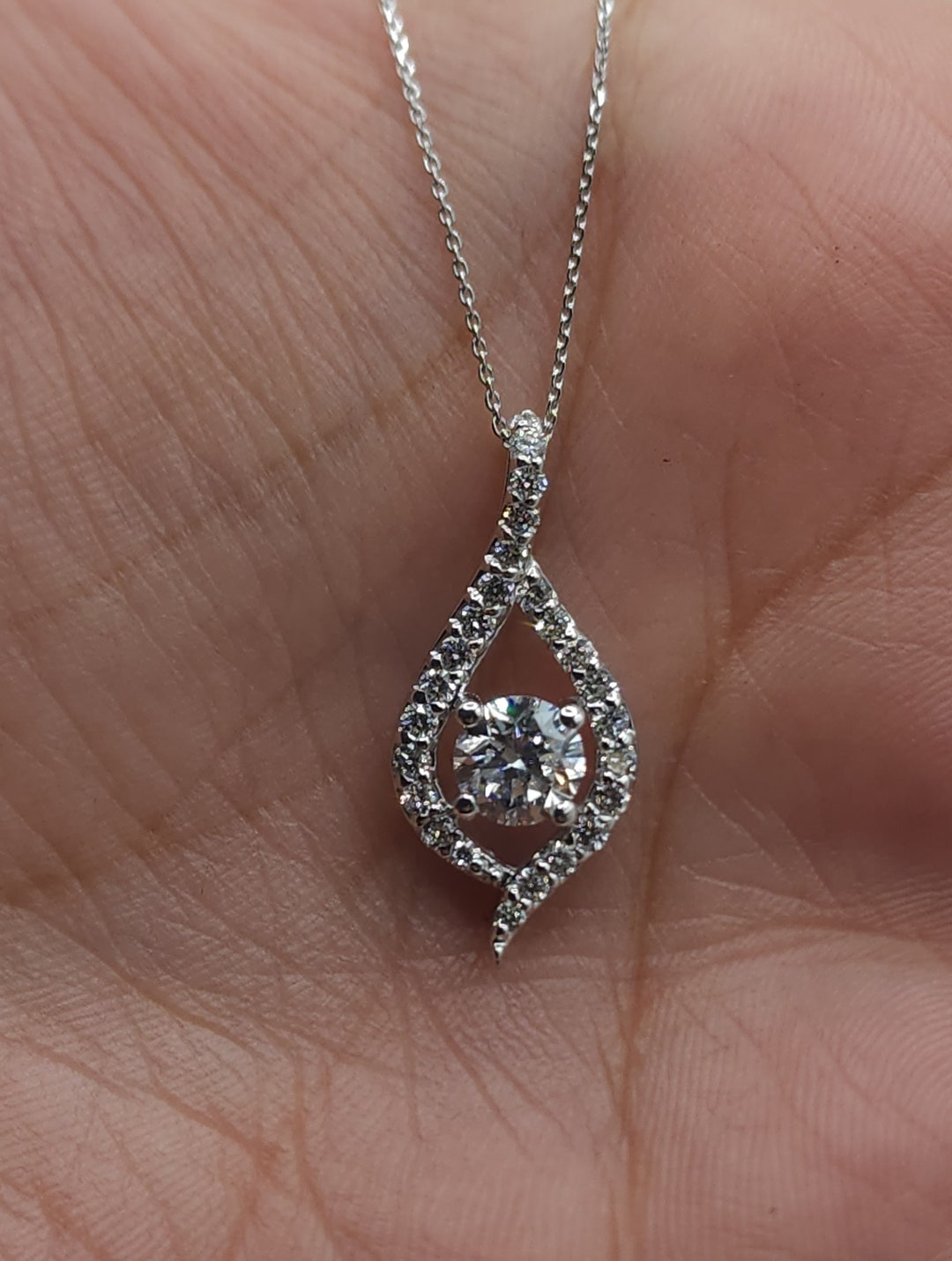 ZERO 1 DIAMOND CERAMIC NECKLACE