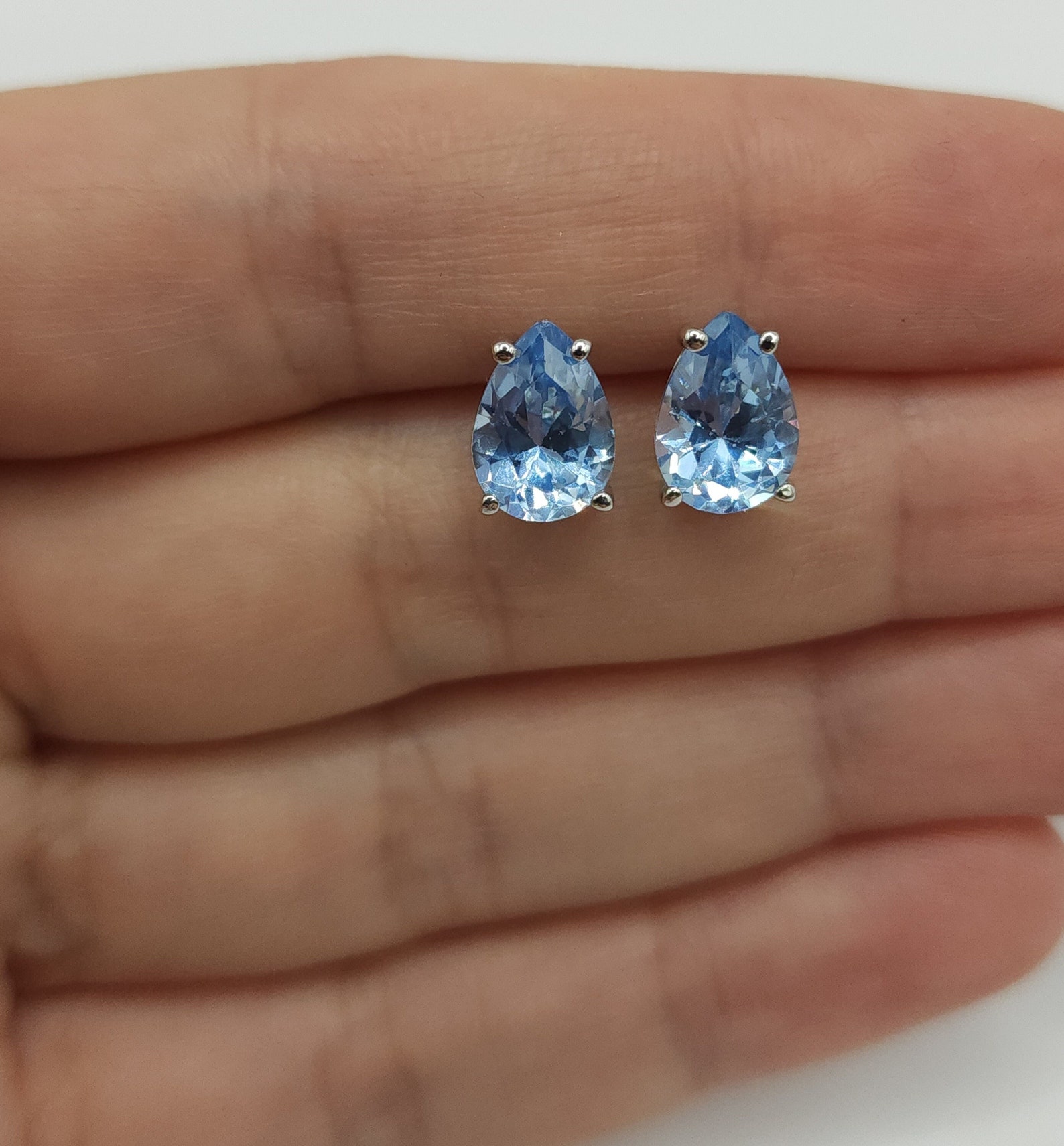 14k-gold-aquamarine-earrings-3-ct-aquamarine-gold-earrings-aquamarine