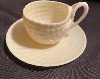 Taza de café y platillo Lenox Shell vintage