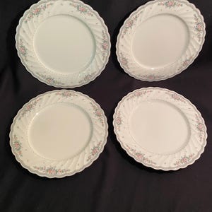 4 Noritake Knottinghill Dinner Plates