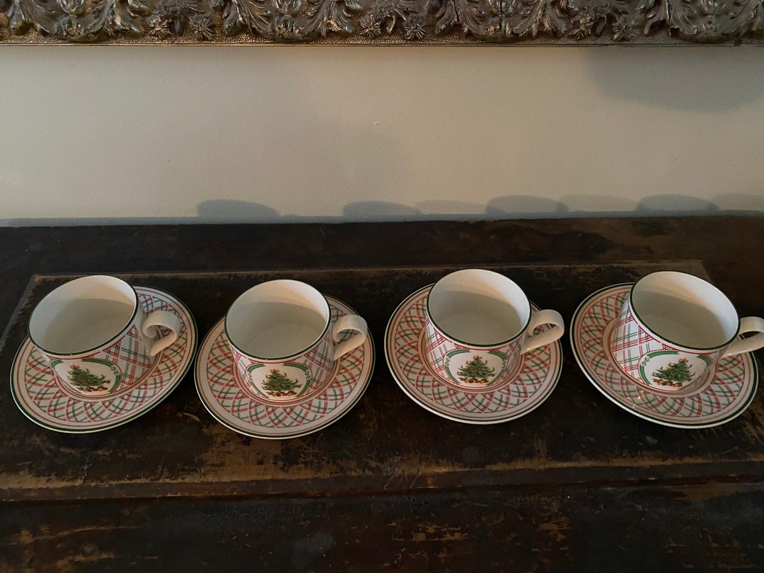 4 International Holly Ribbon Cups & Saucers Etsy