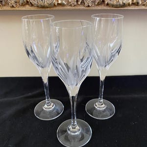 3 Mikasa Flame D’Amore Wine Glasses/Stems