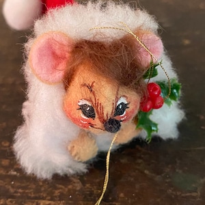 1996 Annalee Mouse In Christmas Hat