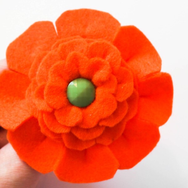 Felt jewellery. Flower corsage. Handmade orange felt flower. Flower brooch for a dress. Orange pin for her.