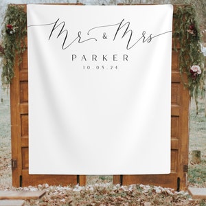 Script Mr and Mrs Wedding Backdrop, Elegant Wedding Decor, Engagement Backdrops,  Minimalist Backdrop, Anniversary Welcome Sign - WB335