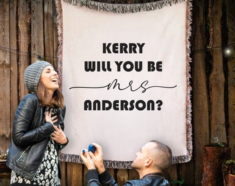 Will You Marry Me Banner, Proposal Blanket, Will You Marry Me Sign, Engaged Photo Prop, Proposal Decorations, Engagement Surprise - BL5