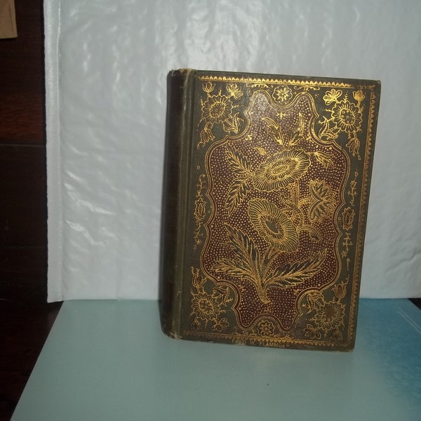 SCARCE POCKET EDITION-Washington Irving's The Sketch Book- illustrated with engravings-published ca 1897,  Gold Embossed Cover.