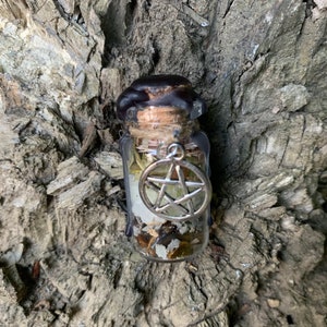 Protection spell jar • protection spell bottle • amulet • talisman • protection charm • banish negativity • remove curse • good vibes