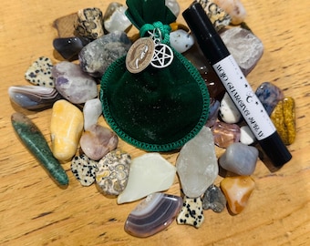 MONEY MOJO BAG | charm spell bag | attract wealth  | abundance talisman (includes spray)