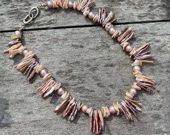 Unique in pink pearl necklace 1