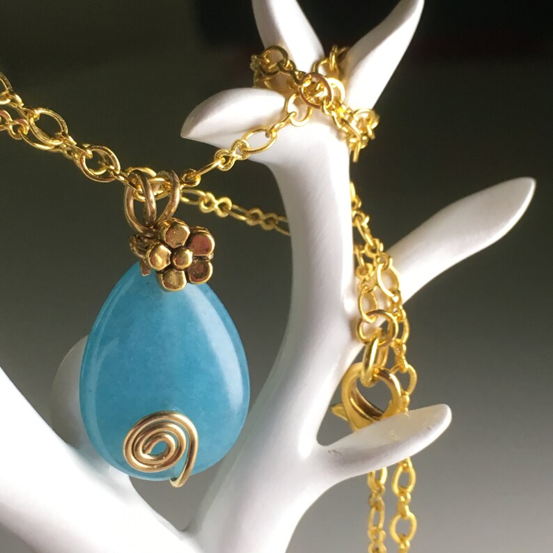 KISHIKO Aqua Marine Blue Genuine Quartz Drop Gem Stone Bead Pendant Sakura Flower Charm 14K Gold Plated Necklace Jewelry Jewellery Gift