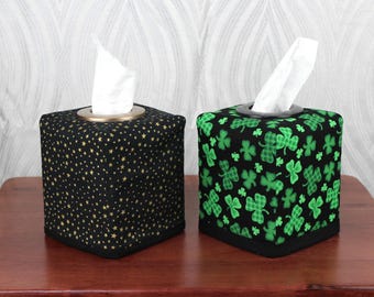 Reversible tissue box cover - Gold Stars on Black and Shamrocks
