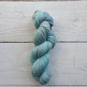 Manos Del Uruguay Fino Yarn – Merino Extrafine and Tussah Silk Blend – 450yds Hand-Dyed Premium Yarn for Knitting and Crochet