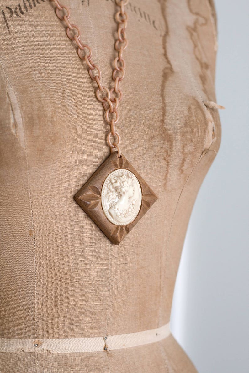 wood cameo necklace 1940s bakelite cameo art deco cameo vintage 1930s celluloid necklace large cameo pendant