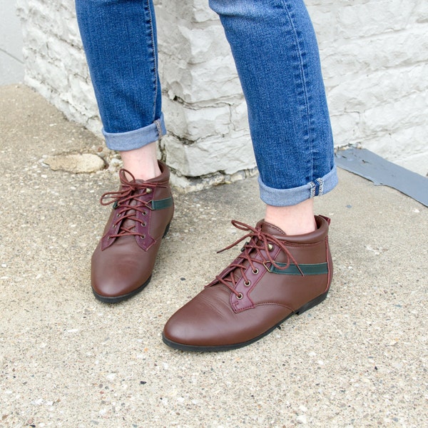 vintage brown lace up boots 8.5 / leather ankle boots women / lace up ankle boots / brown ankle boots 8.5 / lace up booties