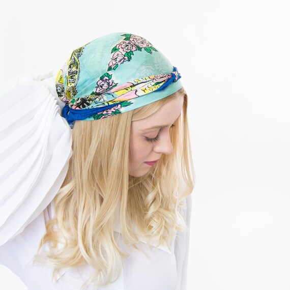 vintage 1940s novelty print scarf | 1950s blue sil