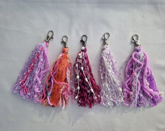 Tassel keychain, Lace Tassel, Purse Tassel, Yarn keychain, Handbag accent, Boho tassel charm