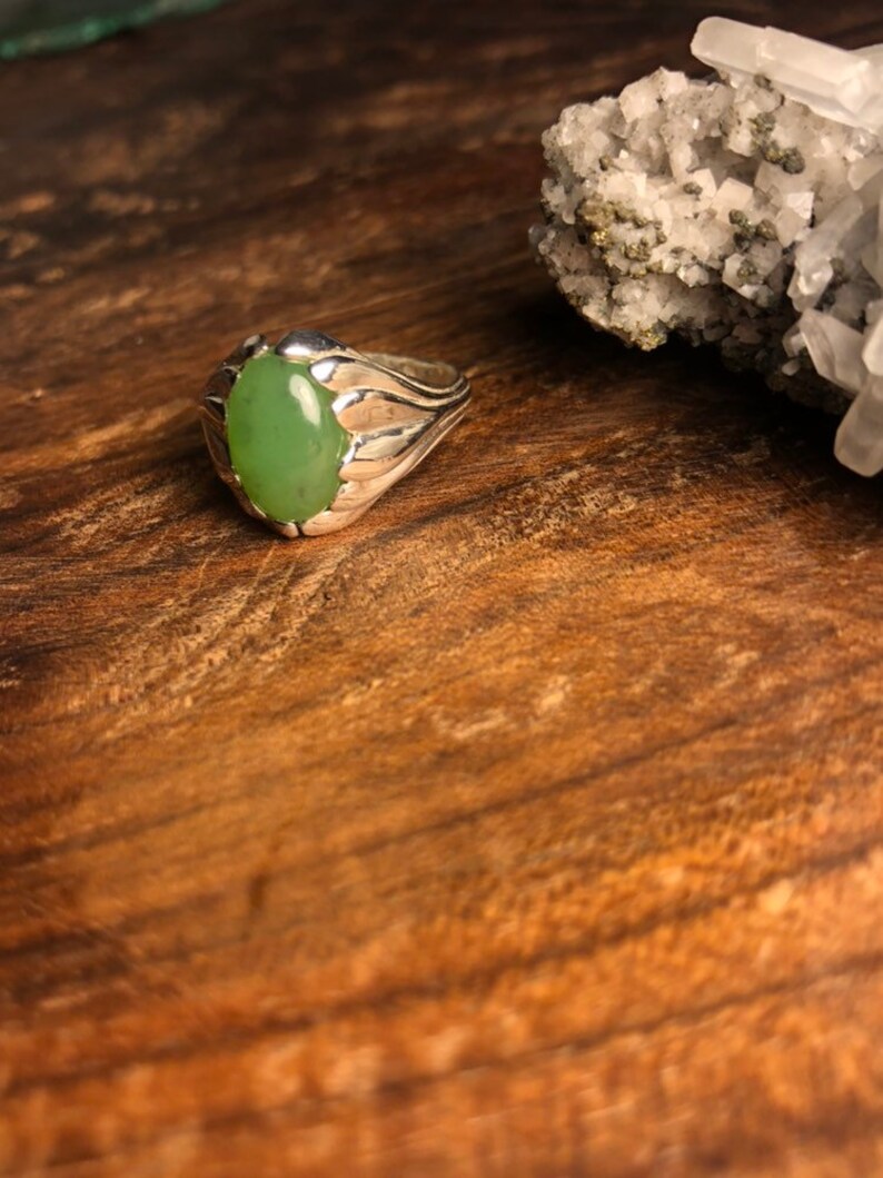 Wyoming apple green jade lost wax sterling silver ring Size 7