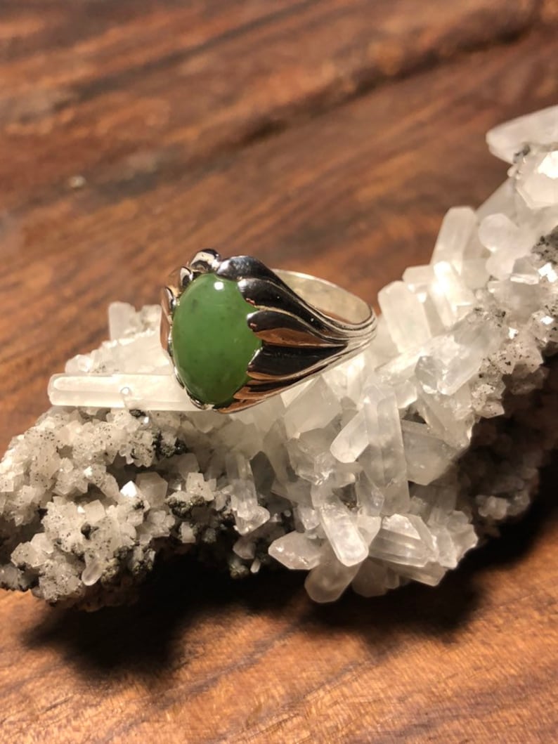 Wyoming apple green jade lost wax sterling silver ring Size 7