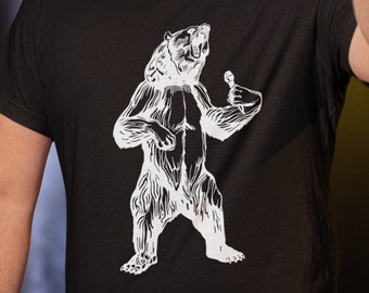 Bear Trying To Sing Unisex T-Shirt Gift for Boyfriend Bear Shirt Husband Gift Musician Birthday Gift for Him Vocalist Mens Gift SEEMBO