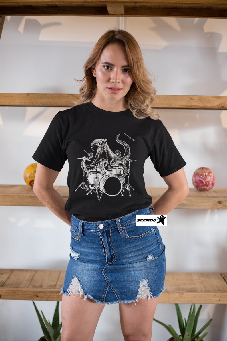 seembo-octopus-funny-drummer-playing-drums-women-vintage-black-t-shirt-ipe65