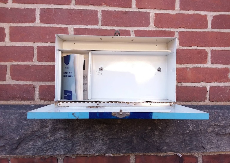Curity first aid cabinet vintage nurse kit industrial 100 blue white wall hanger metal 1950s Chicago made in USA home decor shelf