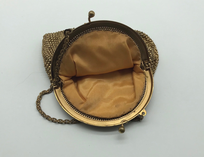 Whiting and Davis Mesh Bags gold tone metal purse pouch chain strap vintage kiss lock flapper Art Deco Hollywood Regency