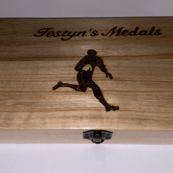Boîte personnalisée en bois pour médailles sportives