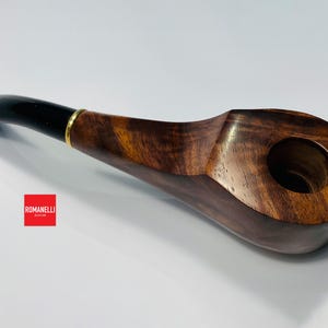 Hand-Crafted Walnut Tobacco Pipe: &#39;The Admiral&#39; by Romanelli