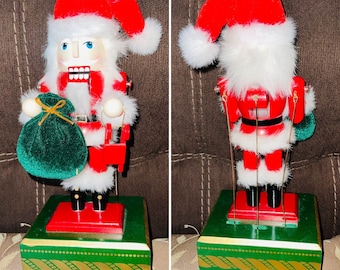 Vintage 1980’s Christmas Musical Box Christmas Nutcracker Painted Wooden Soldier