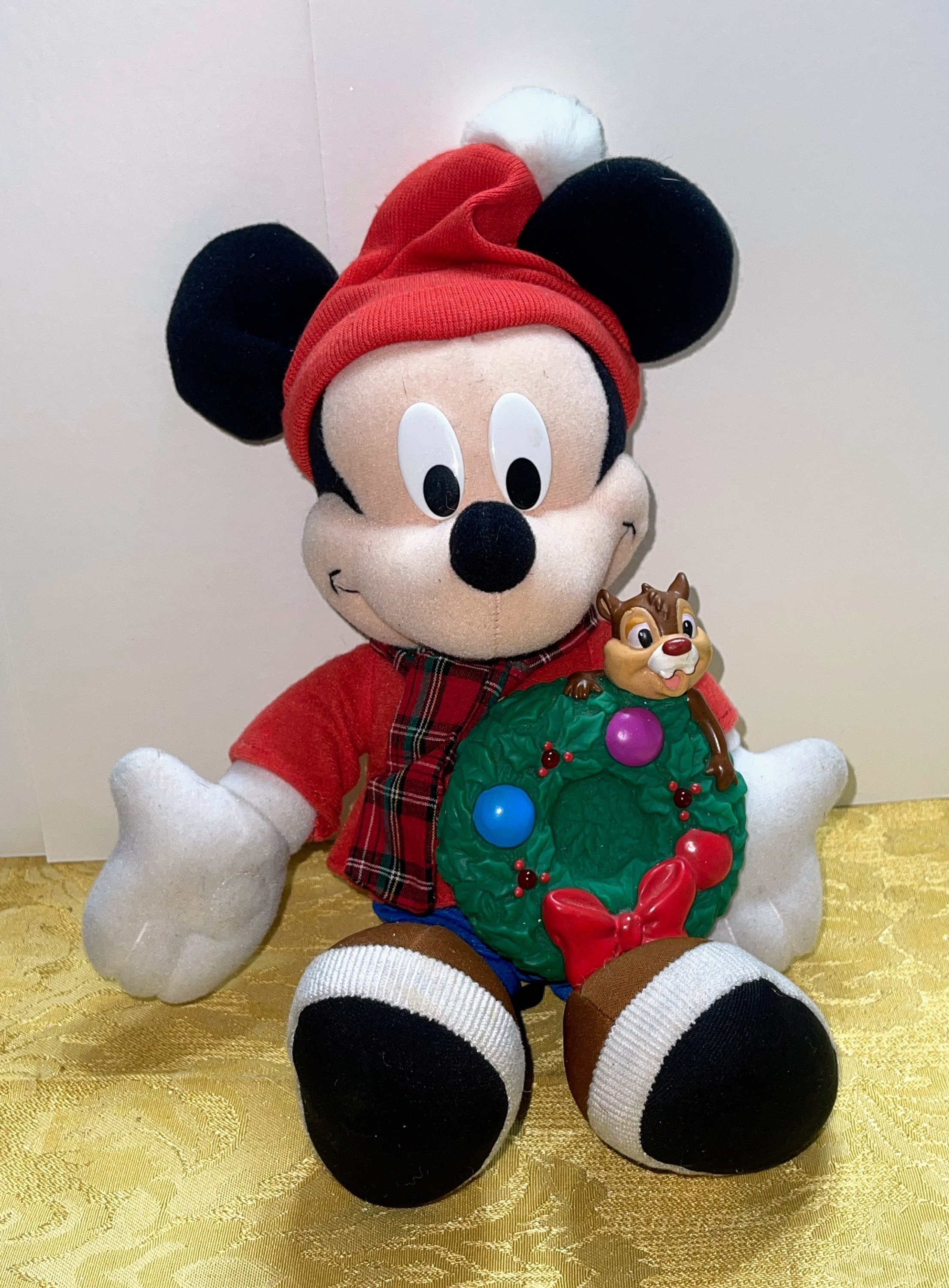 Vintage Disney MICKEY HOLIDAY FRIEND by Fisher-price ~ 2001 Mattel
