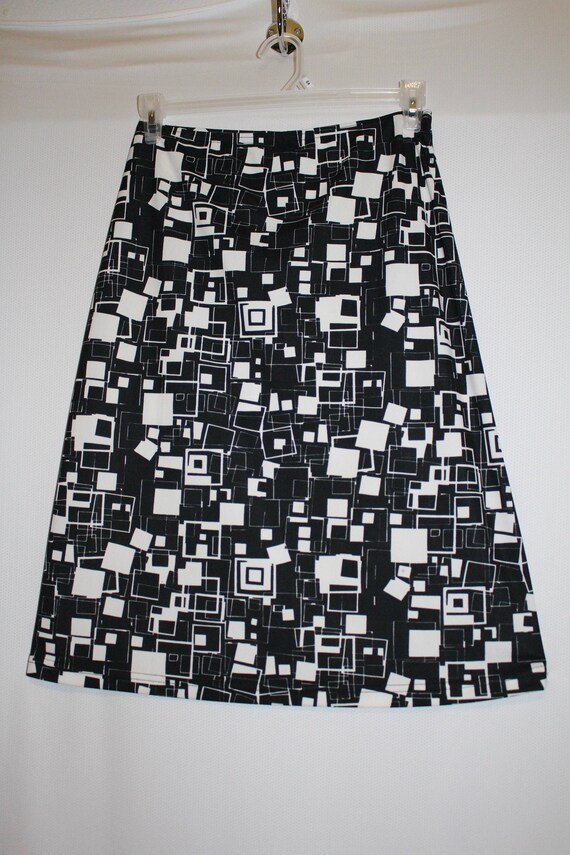 Forever 21+ Women's Black Below Knee Skirt Plus Size 2X