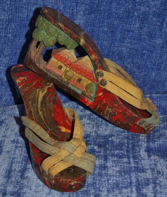 Hand-Carved/Hand-Painted Wooden Sole Platform w/Or