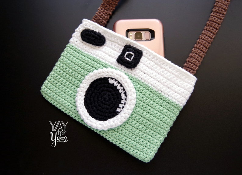 Crochet Camera Bag Pattern, Crochet Camera Pattern, Crochet Camera Purse Pattern, Crochet Instagram Purse Pattern, Crochet Polaroid Camera image 2