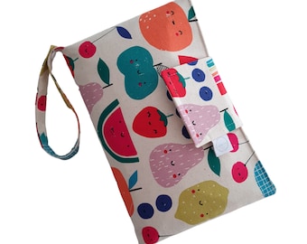 Monedero para pañales Fruity Face - Bolso para pañales - Cartera para pañales - Monedero para pañales - Almacenamiento de pañales *HECHO A PEDIDO**