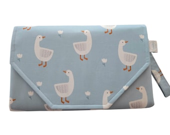 Cambiador portátil con diseño de pato - Bolso cambiador - Cartera cambiador - Cambiador portátil **HECHO A MEDIDA**