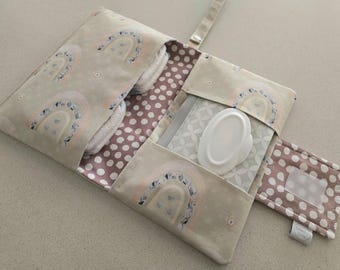Monedero con diseño de arcoíris floral - Bolso para pañales - Cartera para pañales - Monedero para pañales - Almacenamiento de pañales