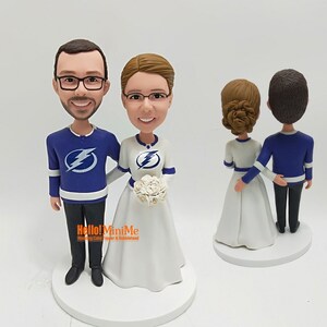 Couple bobblehead | bobblehead couples | bobblehead wedding cake topper | wedding toppers | Personalized wedding gifts for bride - K1012