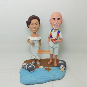 Hawaii Theme Wedding Cake Topper personalized, Wedding custom bobble head, Cake toppers for Wedding, custom wedding toppers people -G830