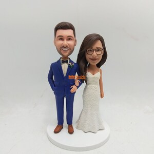 Custom wedding topper figurine,  custom couple Bobblehead wedding topper,  Wedding cake topper personalized,  wedding gifts for Couple -K121