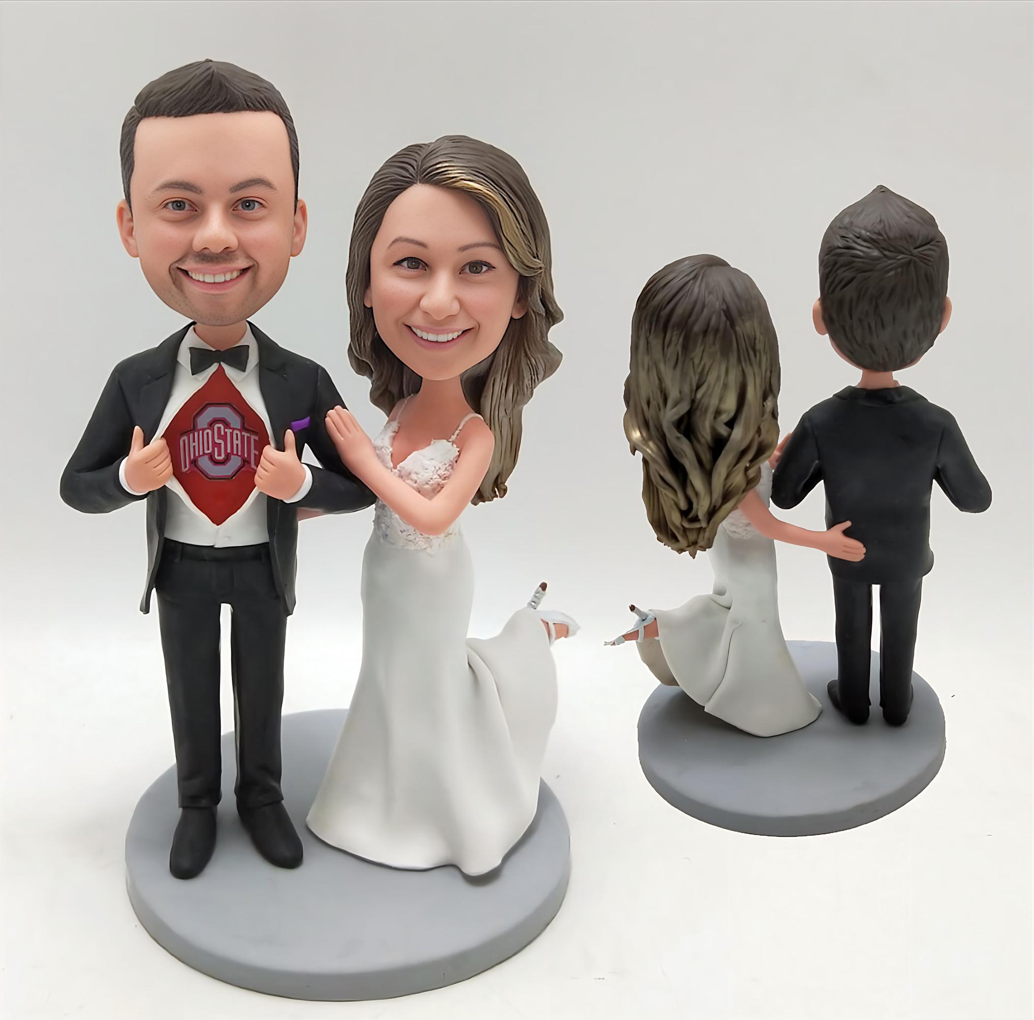 Custom Wedding Cake Topper Bobblehead: Personalized Couple Figurine