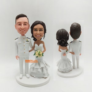 Custom Wedding Cake Topper Bobblehead: Personalized Bride and Groom